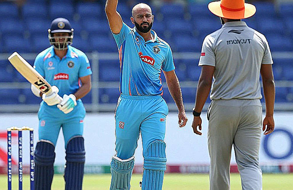 Klusener Called Sooryavanshi ‘India's Next Superstar’ — The Real Transition Problem Is the Bowling, Not the Batting Klusener Called Sooryavanshi ‘India's Next Superstar’ — The Real Transition Problem Is the Bowling, Not the Batting